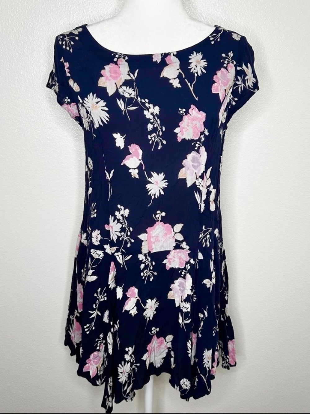 Cooperative By Urban Outfitters Navy & Pink Floral Mini Shift Dress Size M EUC
